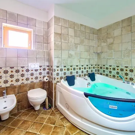 Stone Mill House * Vrh (Krk)